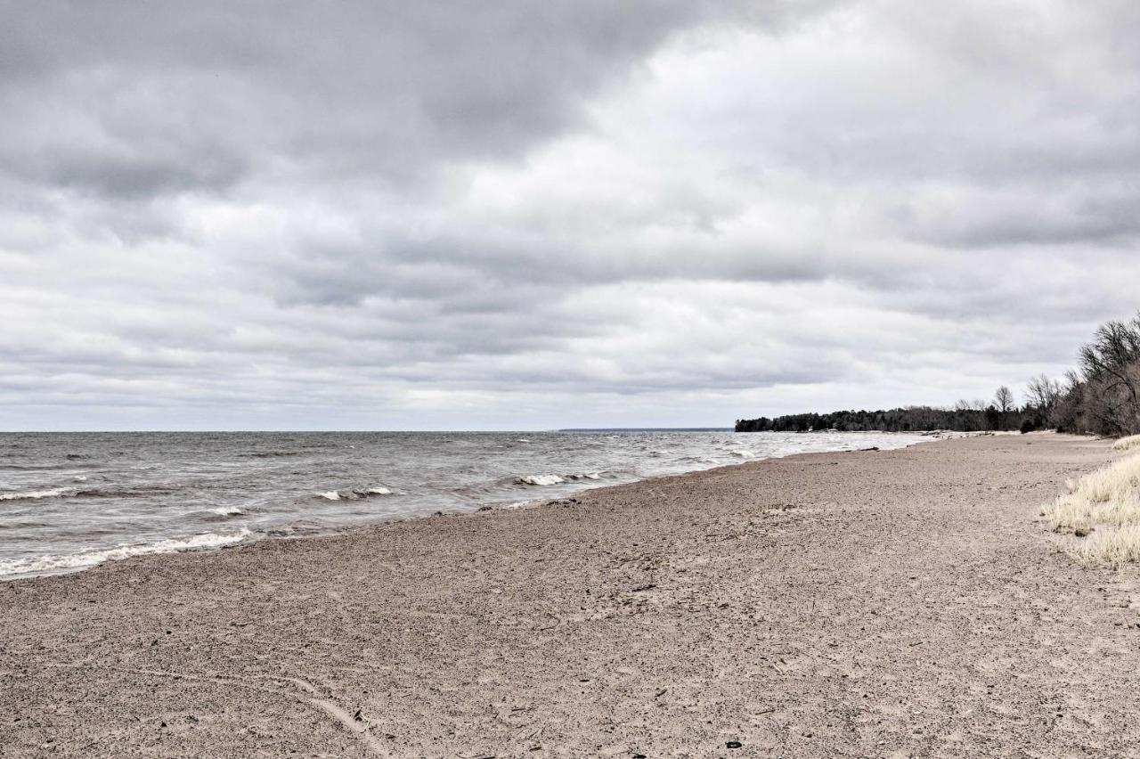 Walk To Lake Superior Ontonagon Home With Fire Pit! Eksteriør bilde